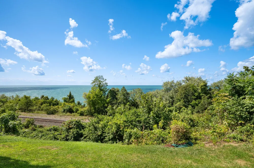 1802 Lakeshore Drive #6 St Joseph City, MI 49085