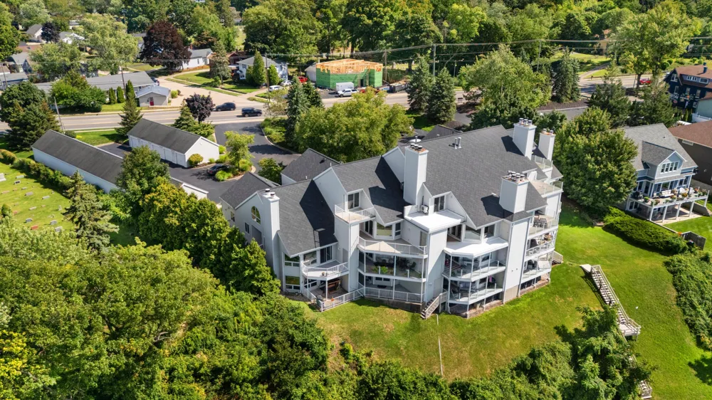1802 Lakeshore Drive #6 St Joseph City, MI 49085