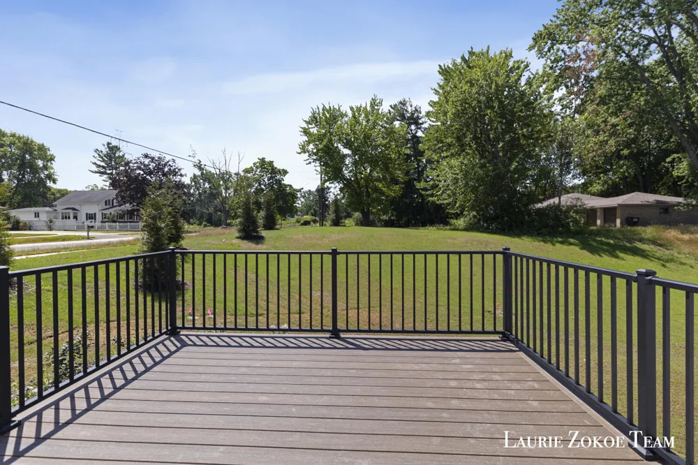 4341 Tallman Woods Drive NW #9 Walker City, MI 49534