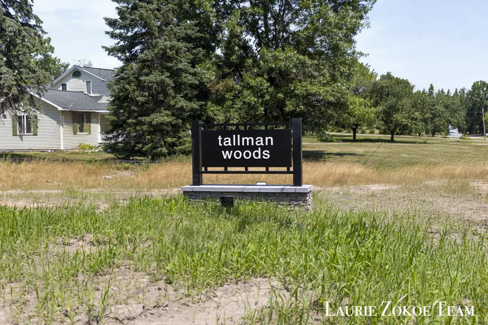 4341 Tallman Woods Drive NW #9 Walker City, MI 49534