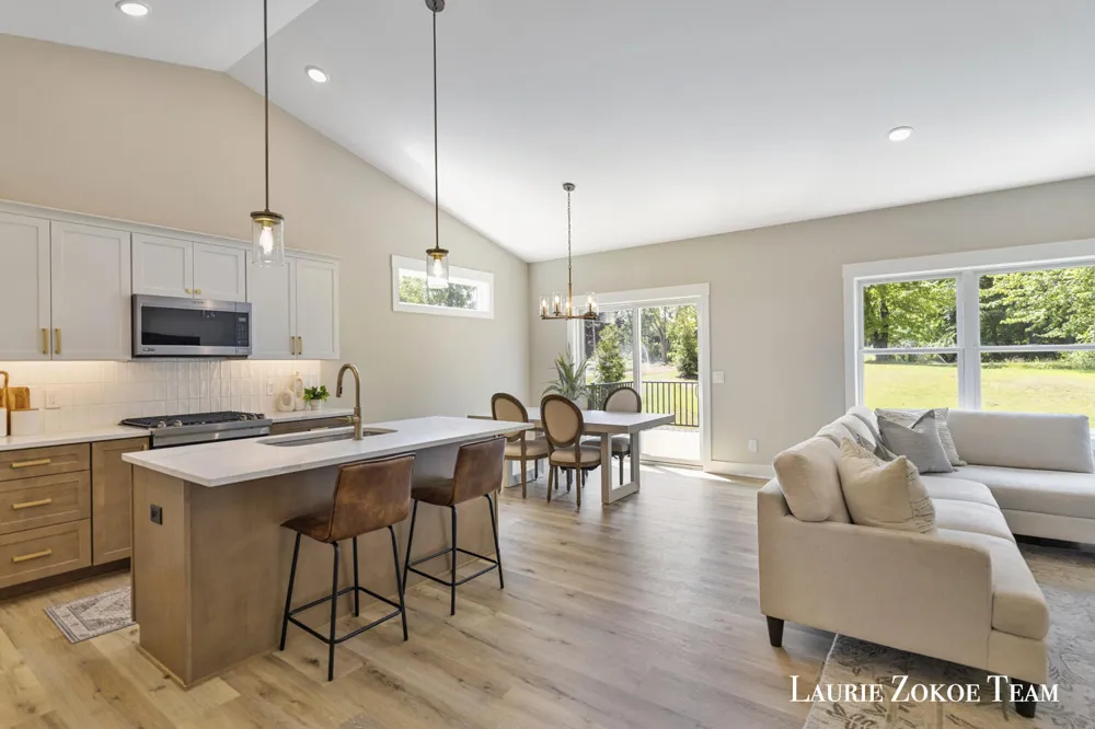 4341 Tallman Woods Drive NW #9 Walker City, MI 49534