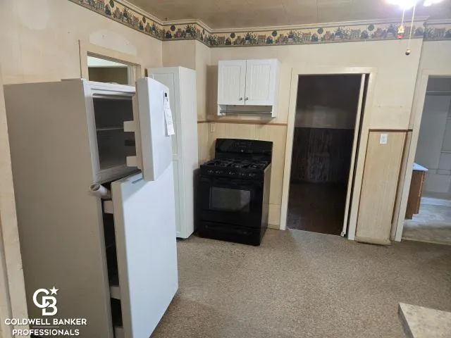 5645 Mill Street Peck Village, MI 48466