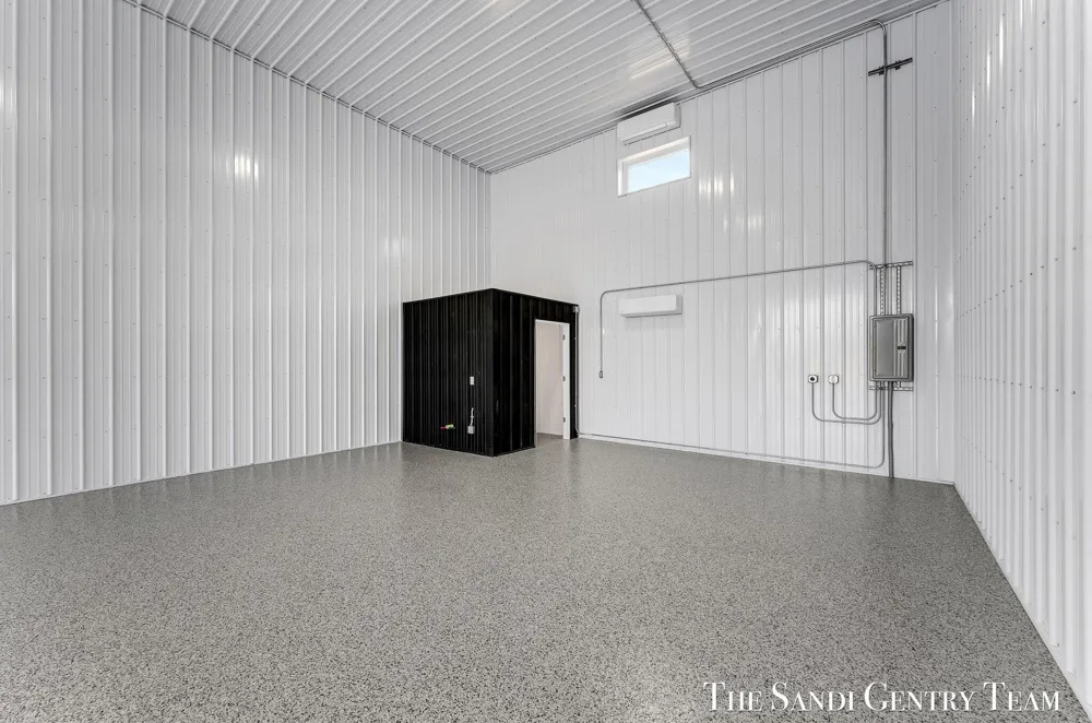 2695 Hein Road #B101 Dalton Township, MI 49445