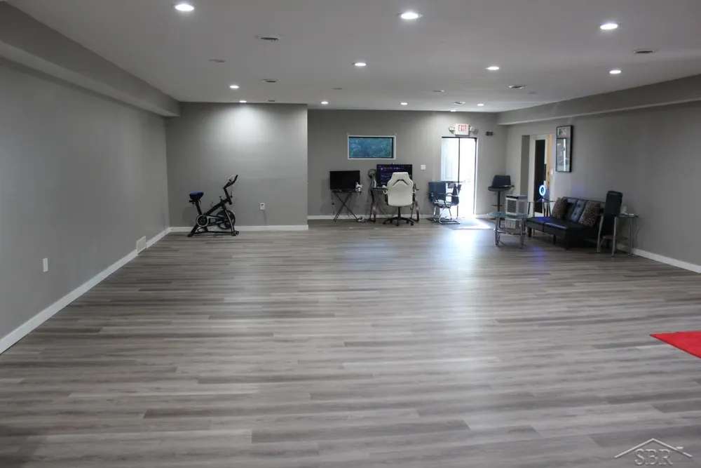 512 Germania Avenue Bay City City, MI 48706