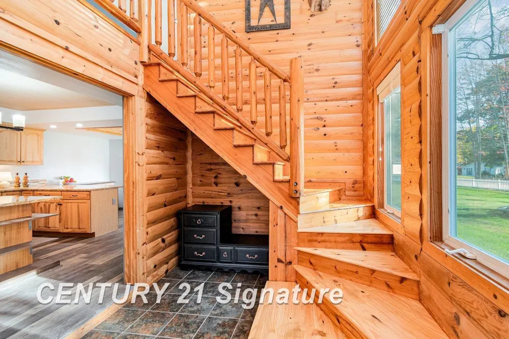 7451 Narragannett Drive Hope Township, MI 48628