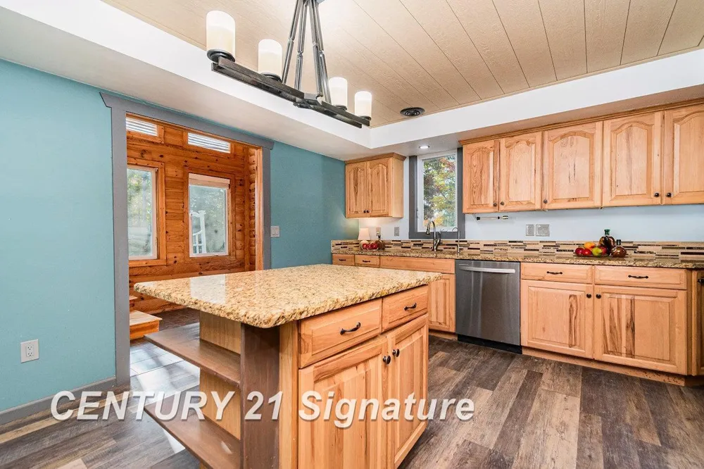 7451 Narragannett Drive Hope Township, MI 48628