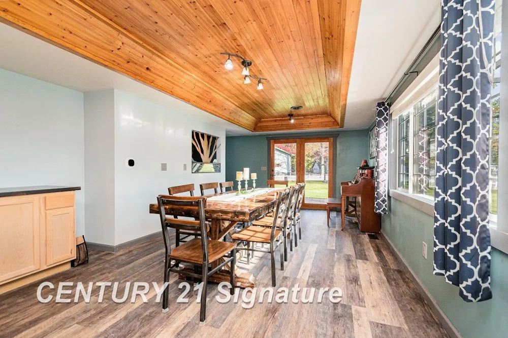 7451 Narragannett Drive Hope Township, MI 48628