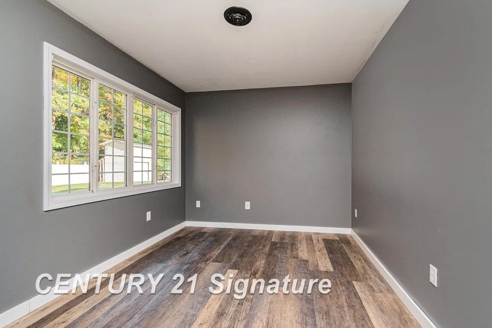 7451 Narragannett Drive Hope Township, MI 48628