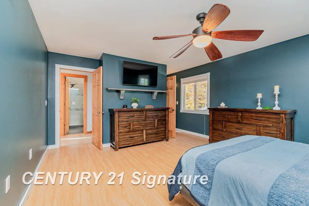 7451 Narragannett Drive Hope Township, MI 48628