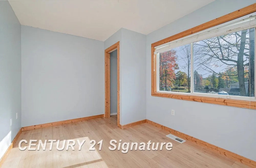 7451 Narragannett Drive Hope Township, MI 48628