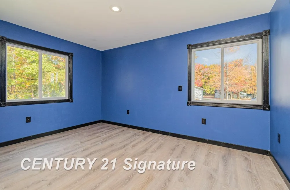 7451 Narragannett Drive Hope Township, MI 48628