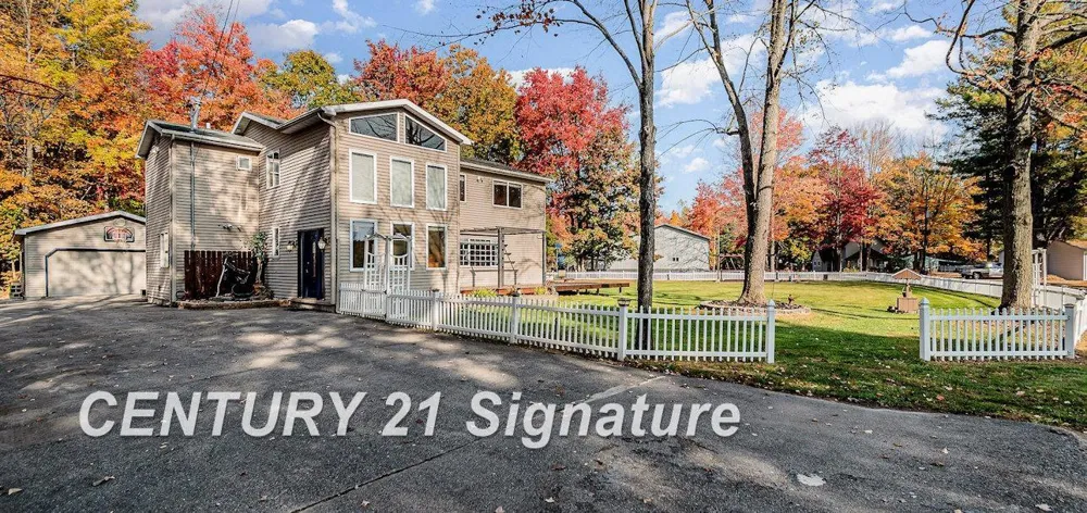 7451 Narragannett Drive Hope Township, MI 48628