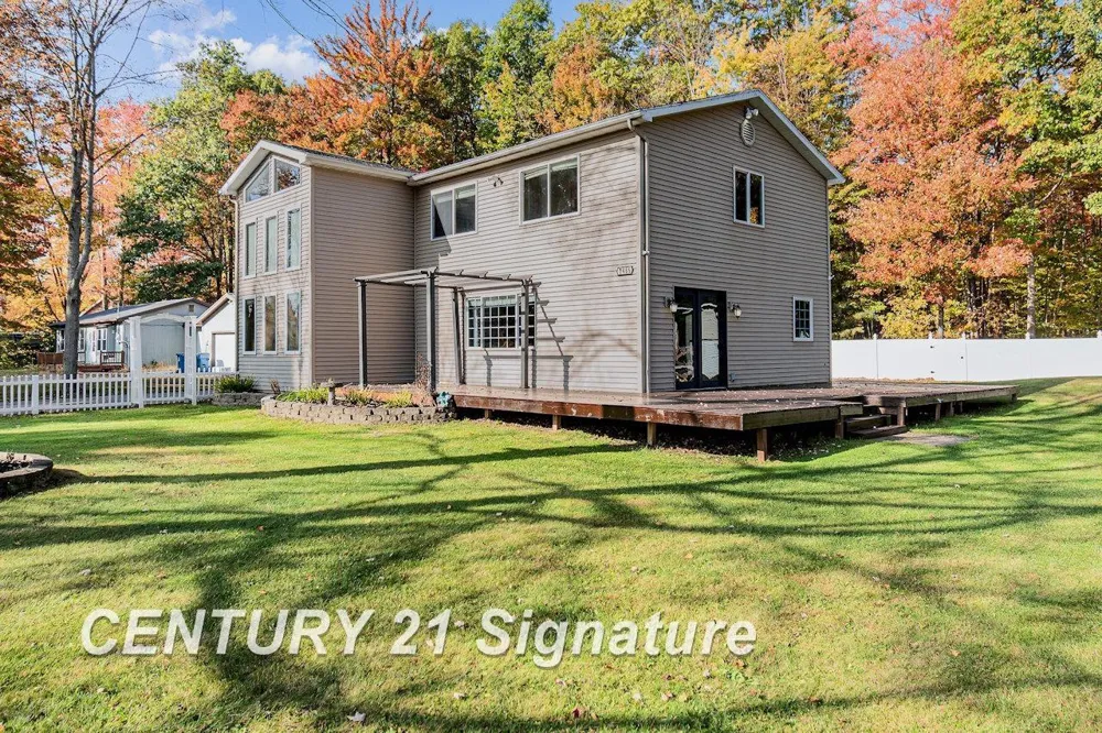 7451 Narragannett Drive Hope Township, MI 48628