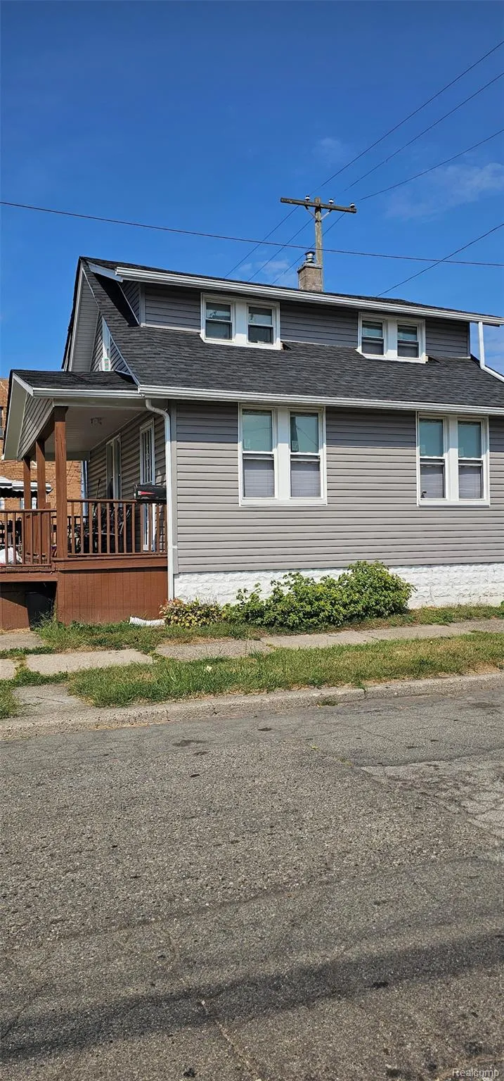 99 E Great Lakes Street River Rouge City, MI 48218