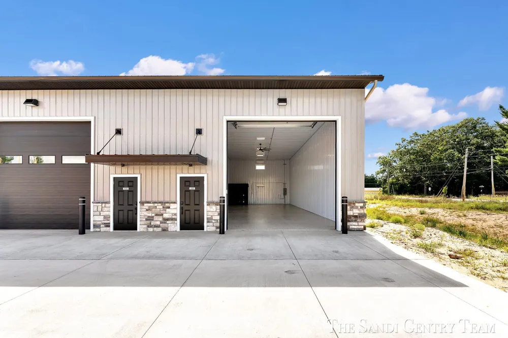 2695 Hein Road #B103 Dalton Township, MI 49445