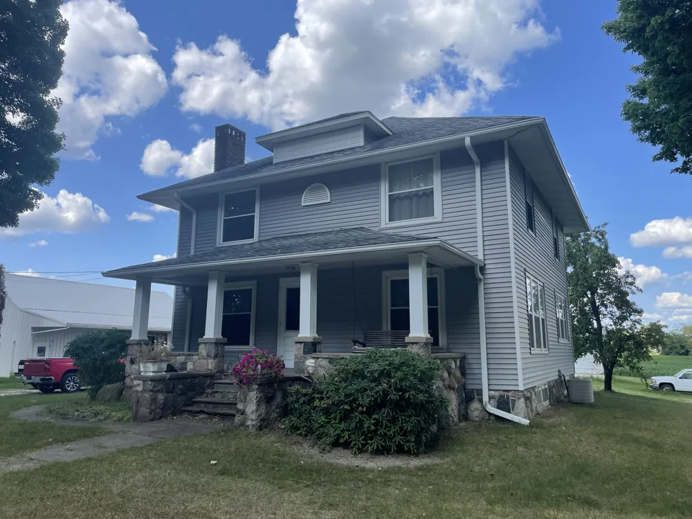 832 W Front Street Burr Oak Village, MI 49030