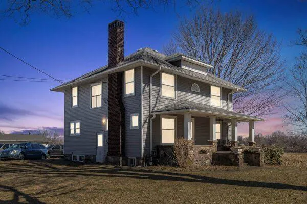 832 W Front Street Burr Oak Village, MI 49030