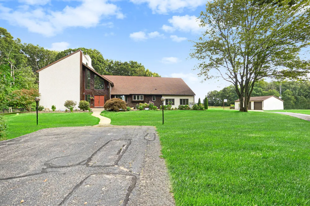 5821 W 88th Street Sheridan Charter Township, MI 49412