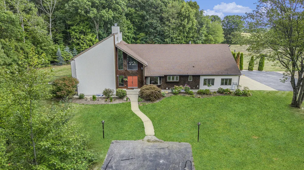 5821 W 88th Street Sheridan Charter Township, MI 49412