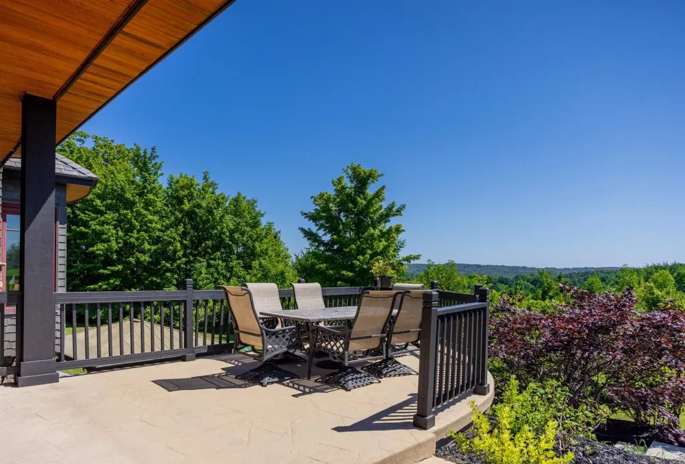 3888 Swaney Road Peninsula Township, MI 49686