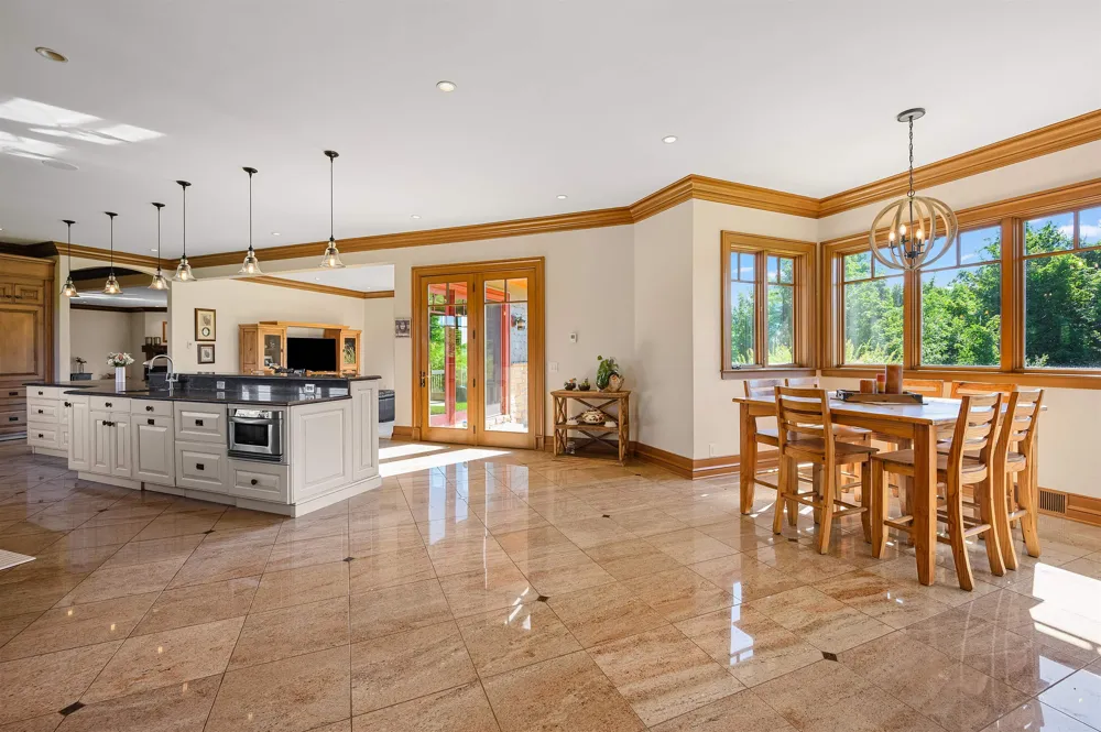 3888 Swaney Road Peninsula Township, MI 49686