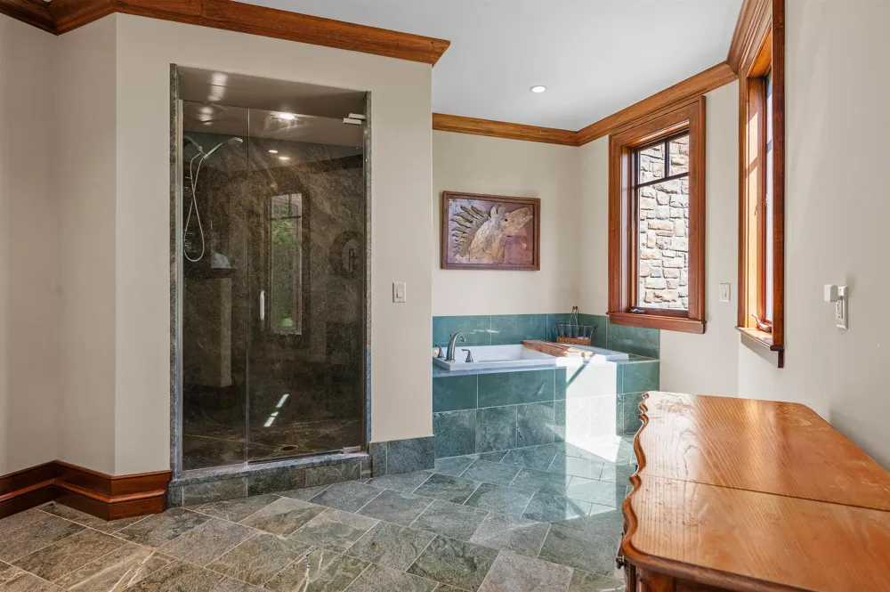3888 Swaney Road Peninsula Township, MI 49686