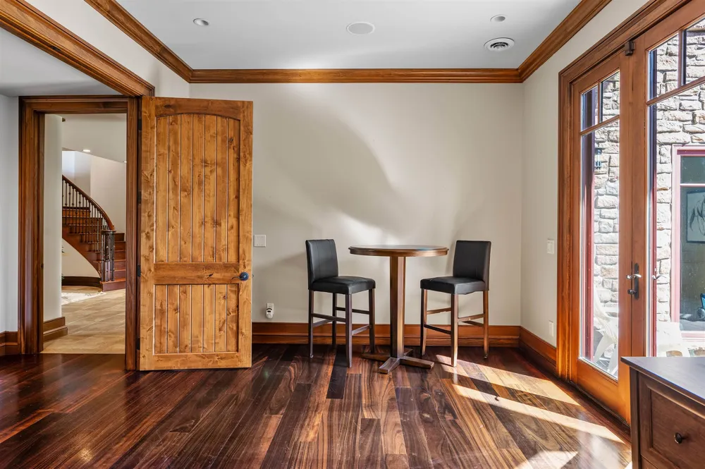 3888 Swaney Road Peninsula Township, MI 49686