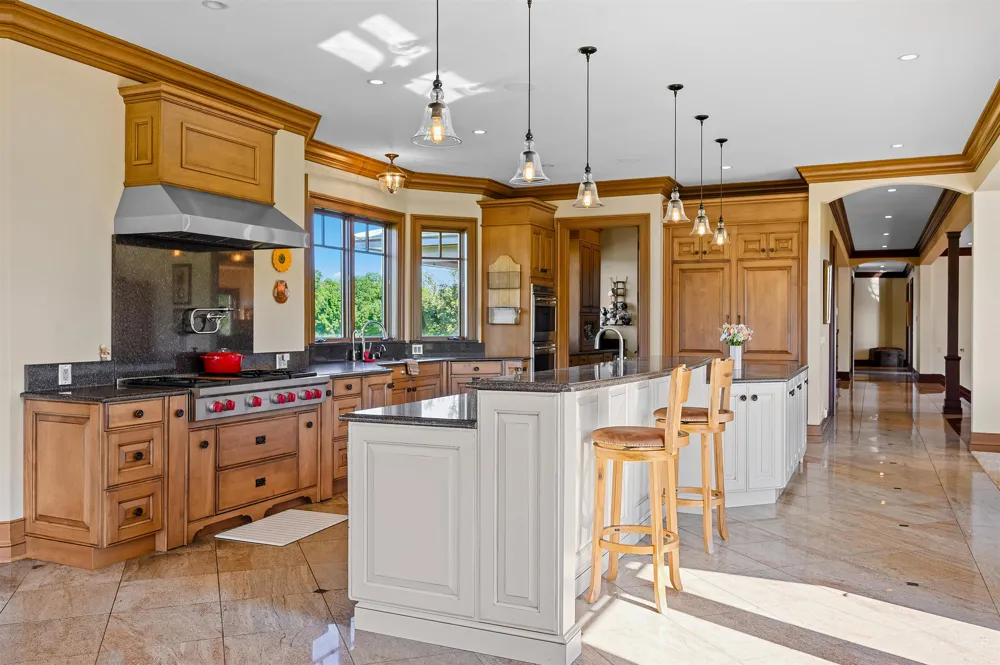 3888 Swaney Road Peninsula Township, MI 49686
