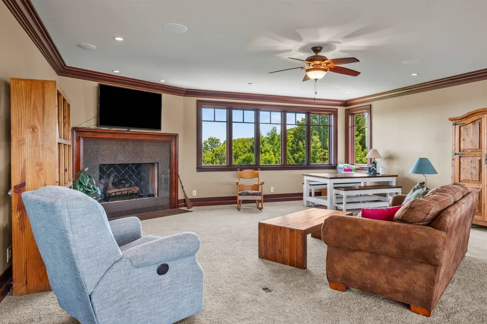 3888 Swaney Road Peninsula Township, MI 49686