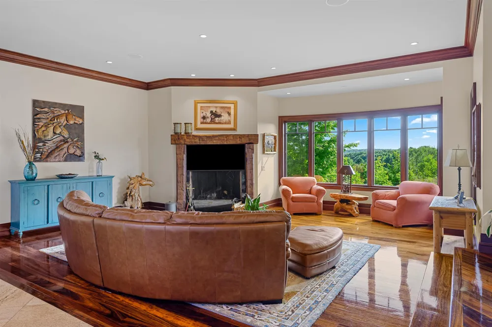 3888 Swaney Road Peninsula Township, MI 49686