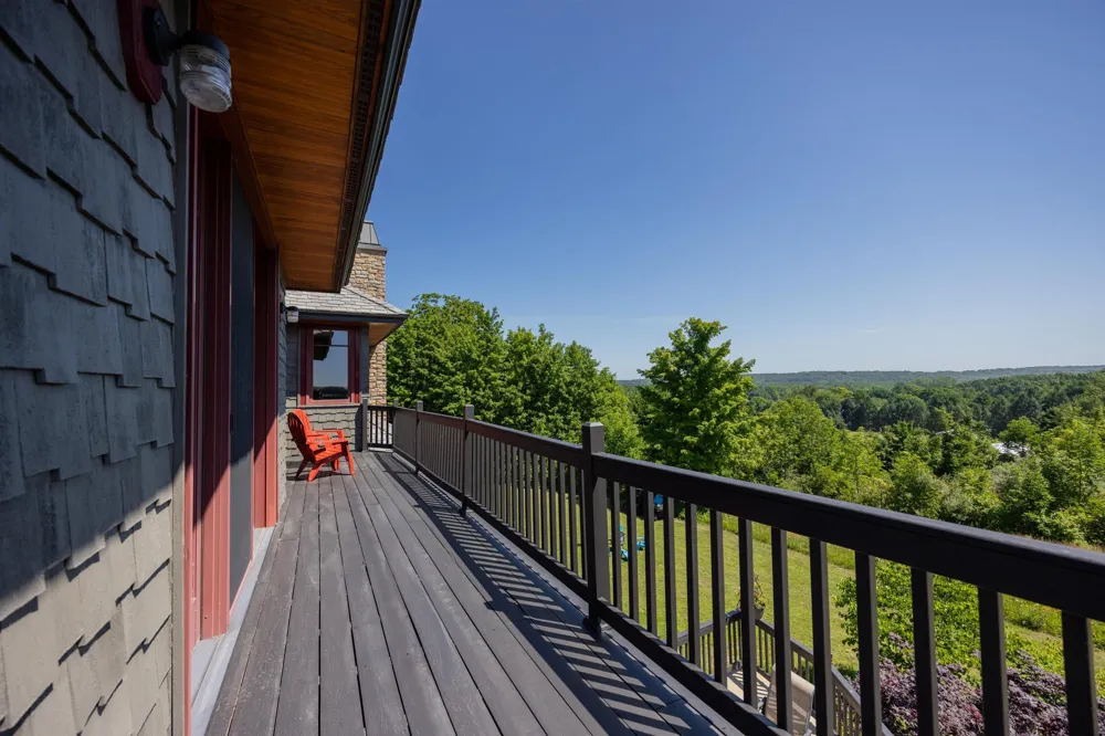 3888 Swaney Road Peninsula Township, MI 49686
