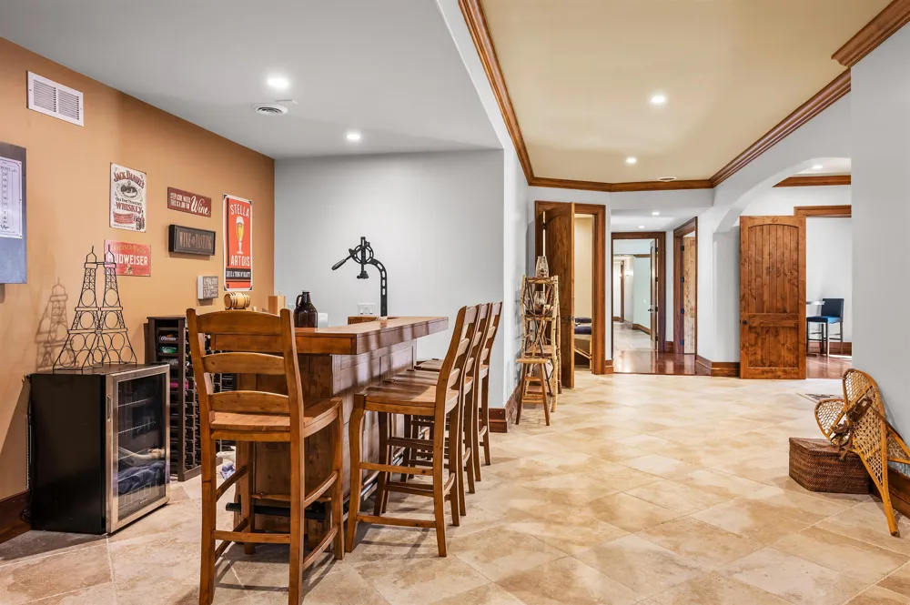3888 Swaney Road Peninsula Township, MI 49686
