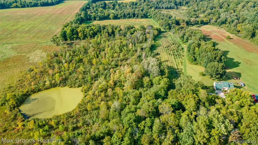 4700 Stanley Road Columbiaville Village, MI 48421