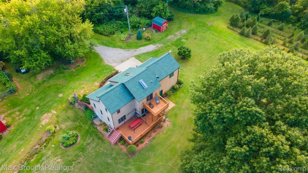 4700 Stanley Road Columbiaville Village, MI 48421