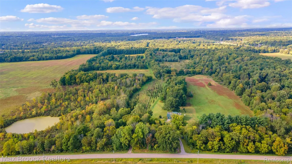 4700 Stanley Road Columbiaville Village, MI 48421