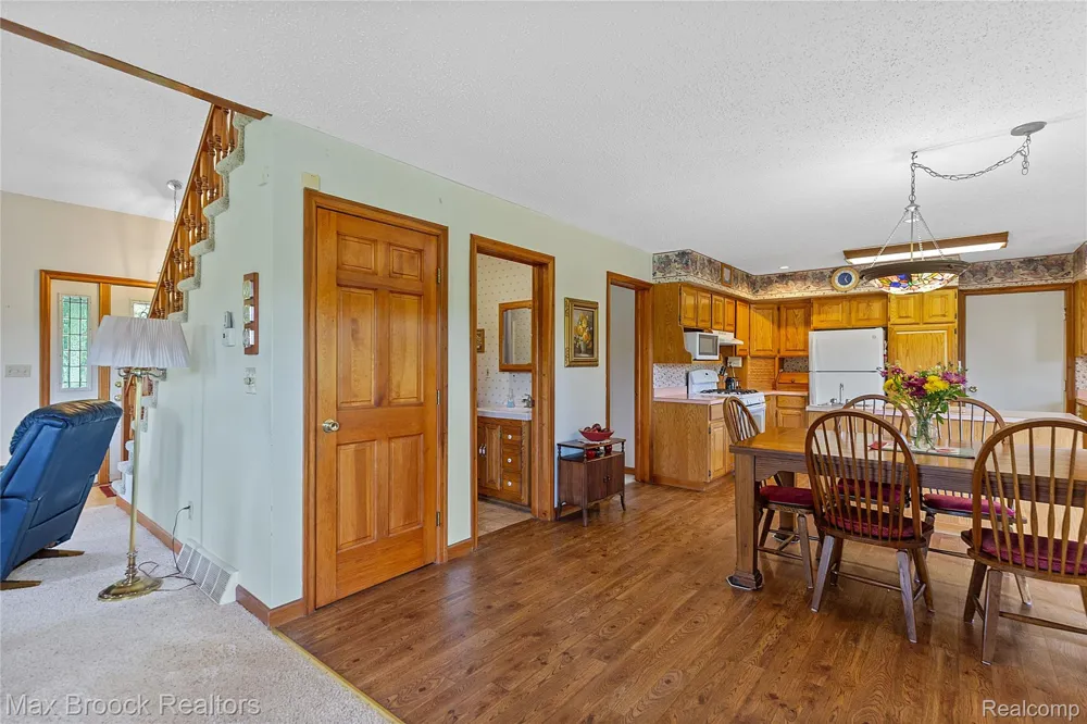 4700 Stanley Road Columbiaville Village, MI 48421