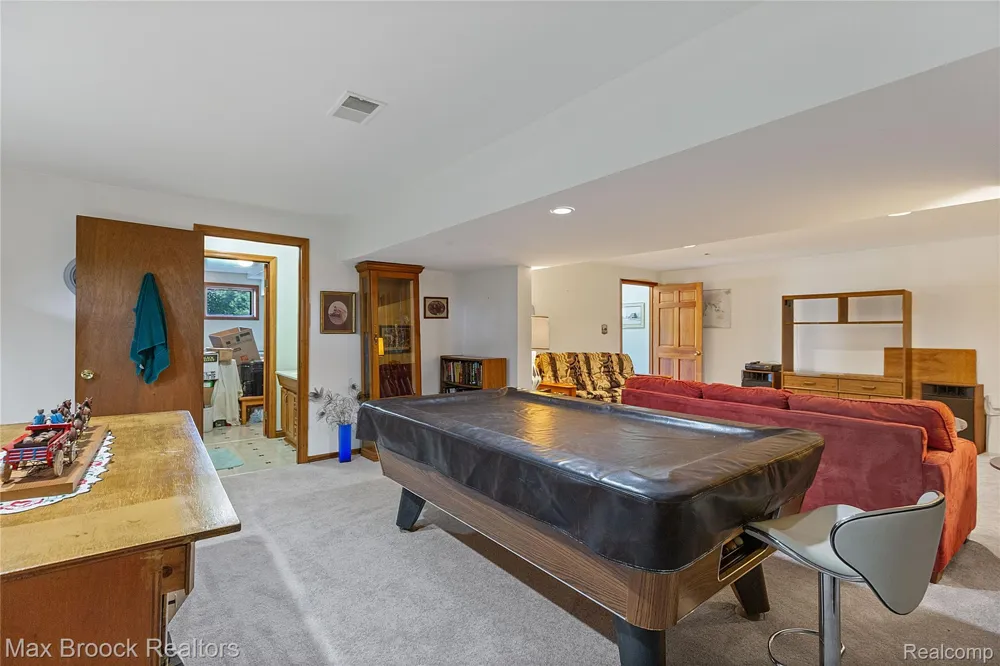 4700 Stanley Road Columbiaville Village, MI 48421