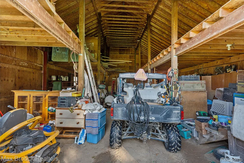 4700 Stanley Road Columbiaville Village, MI 48421