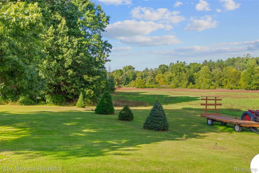 4700 Stanley Road Columbiaville Village, MI 48421