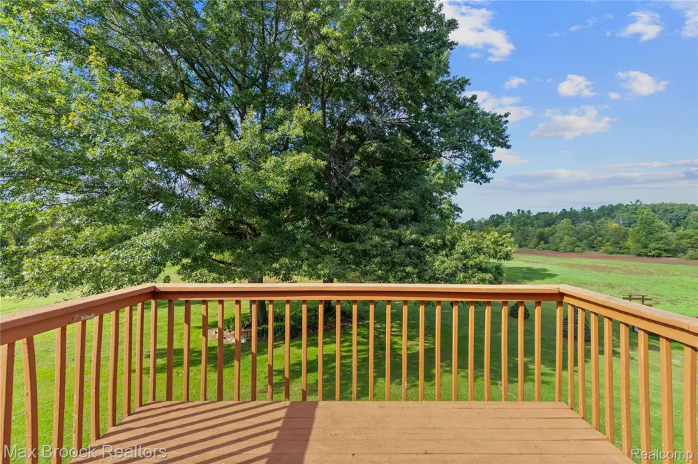 4700 Stanley Road Columbiaville Village, MI 48421