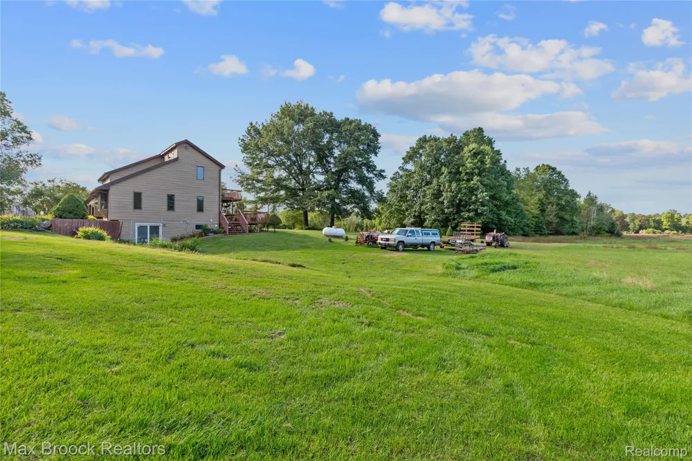 4700 Stanley Road Columbiaville Village, MI 48421