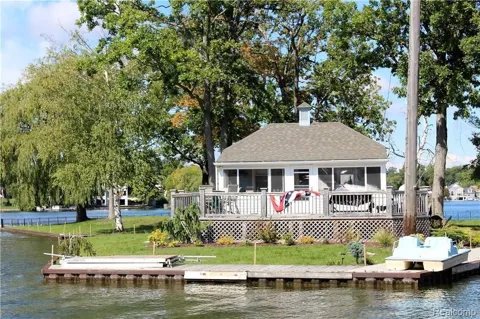 752 Preston Island