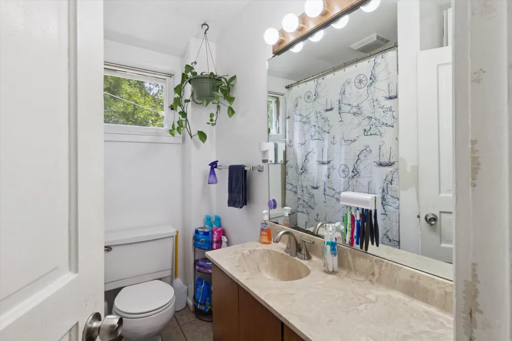 617 S Lansing Street Mt Pleasant City, MI 48858