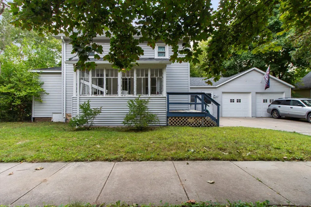 617 S Lansing Street Mt Pleasant City, MI 48858