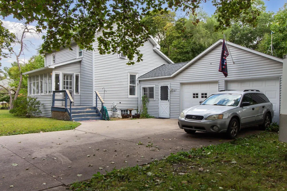 617 S Lansing Street Mt Pleasant City, MI 48858