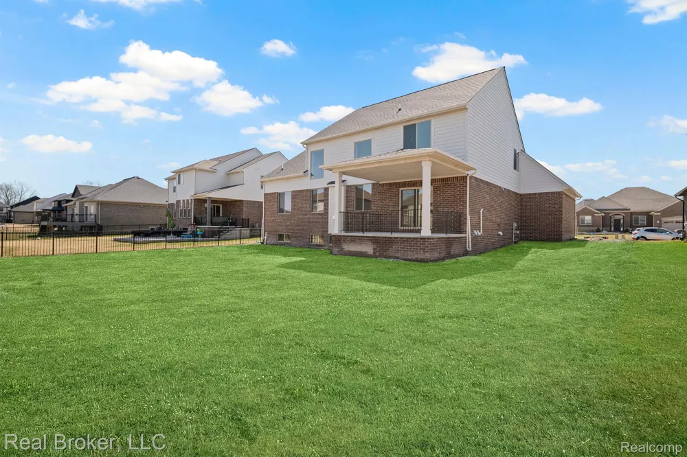 35689 WINDRIDGE DRIVE New Baltimore City, MI 48047