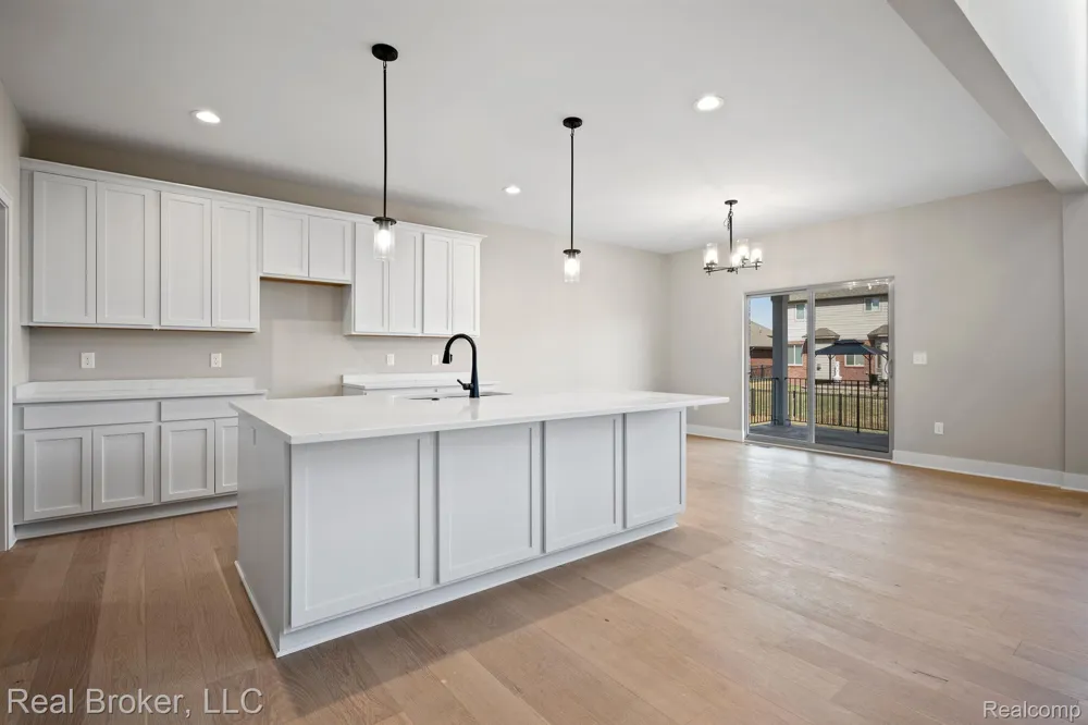 35689 WINDRIDGE DRIVE New Baltimore City, MI 48047