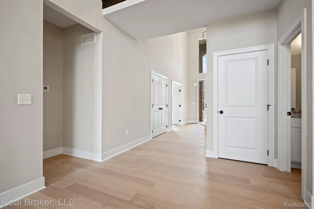 35689 WINDRIDGE DRIVE New Baltimore City, MI 48047