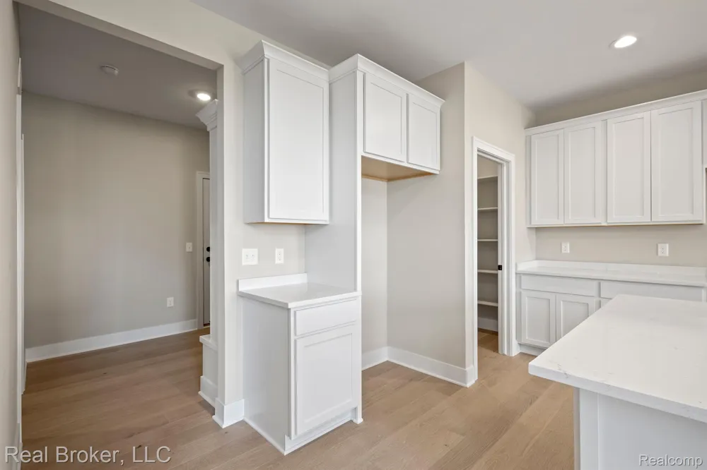 35689 WINDRIDGE DRIVE New Baltimore City, MI 48047