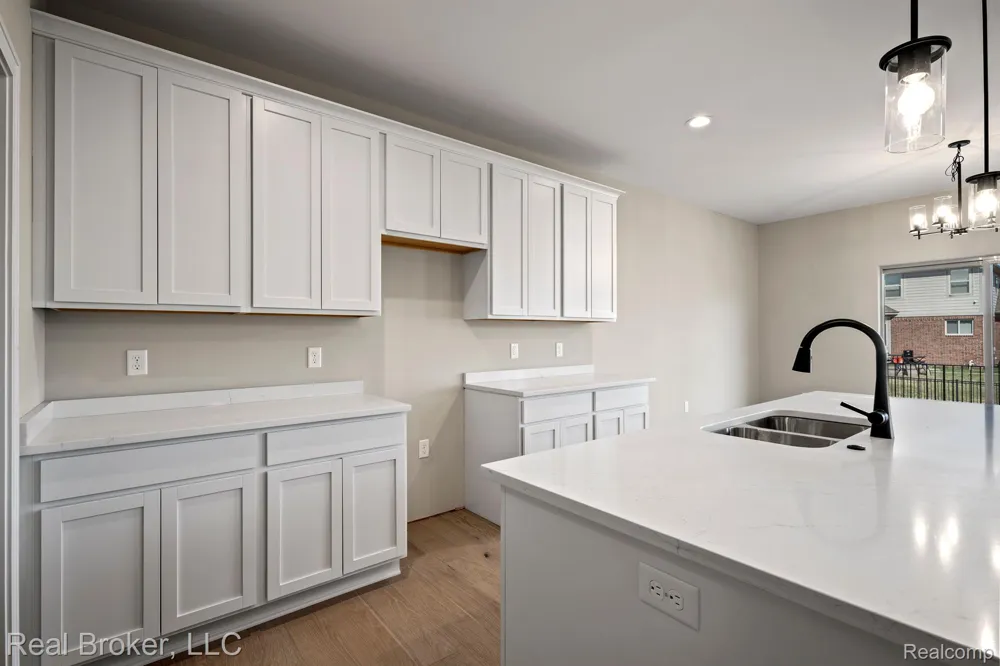 35689 WINDRIDGE DRIVE New Baltimore City, MI 48047